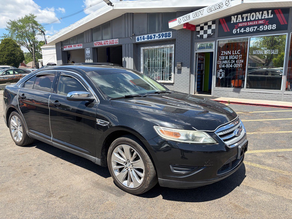 2011 Ford Taurus Image 1