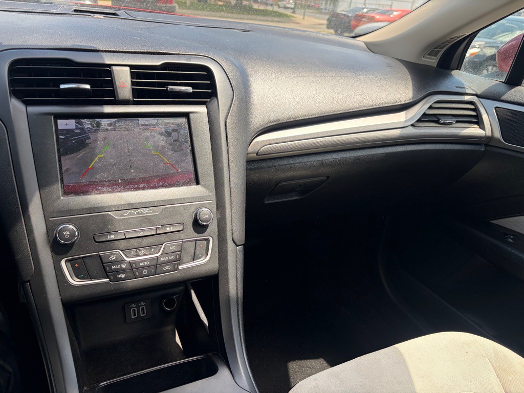 2019 Ford Fusion Image 6