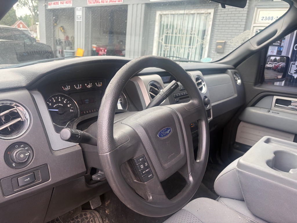 2011 Ford F-150 Image 8