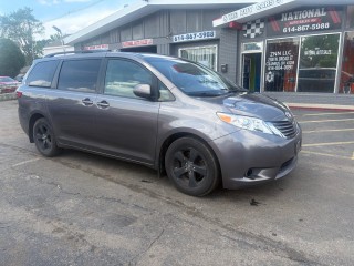 Image for 2015 Toyota Sienna LE ID: 7428560