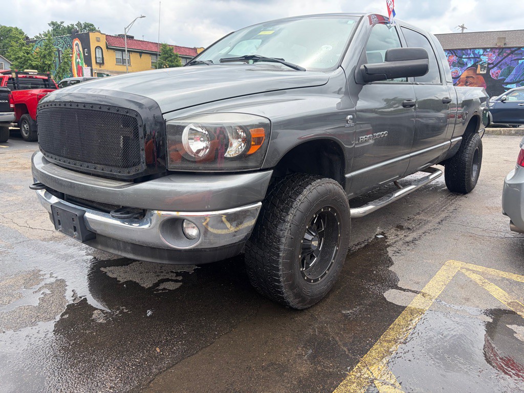 2006 Dodge Ram 3500 Image 2