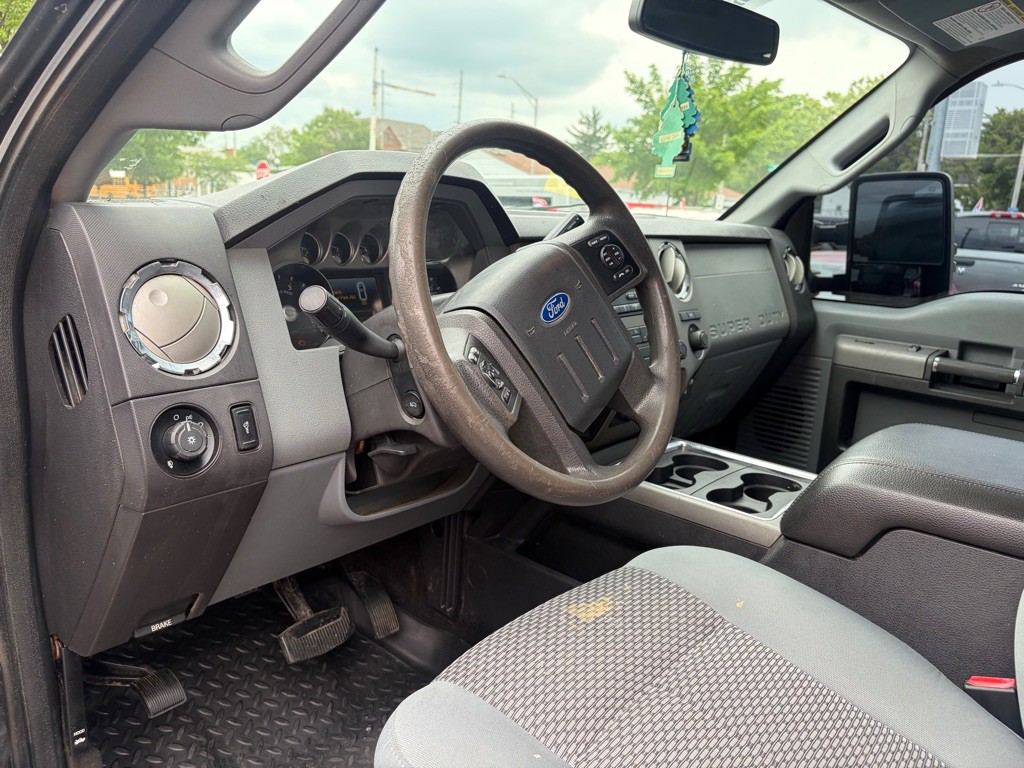 2011 Ford F-250 Image 5