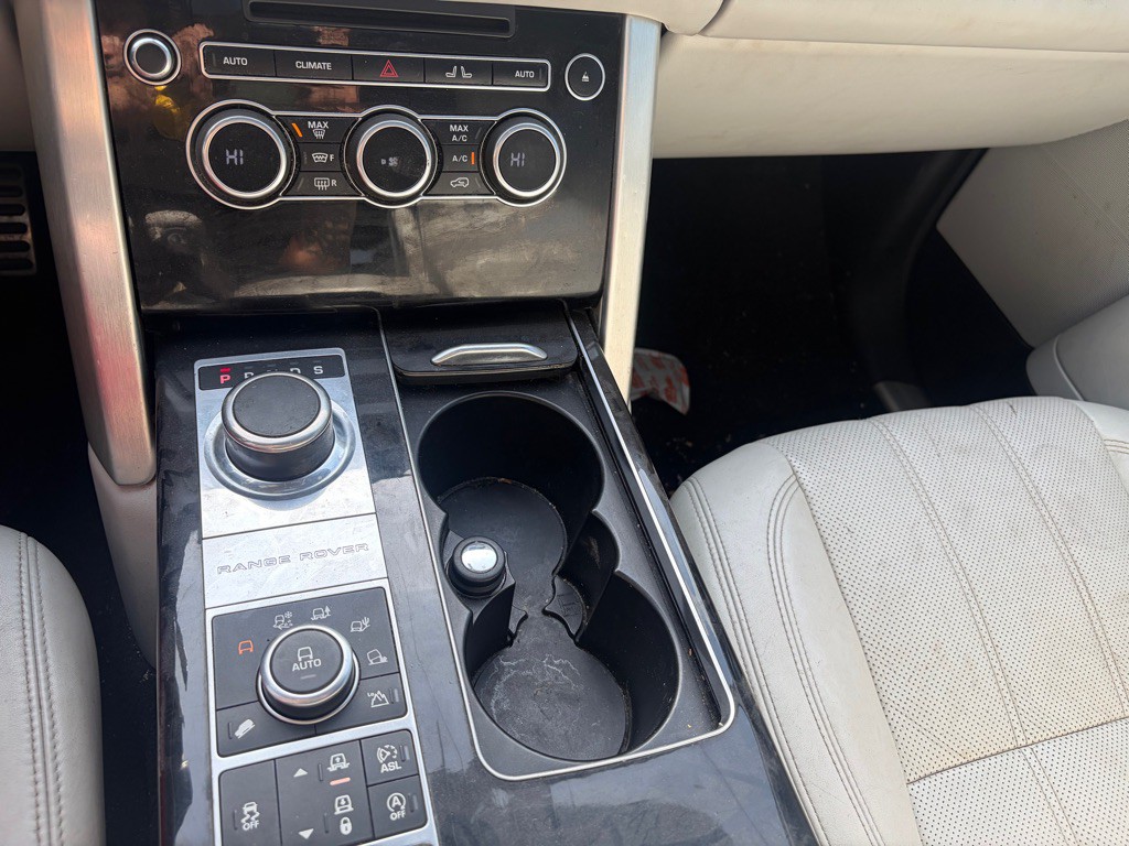 2015 Land Rover Range Rover Image 6