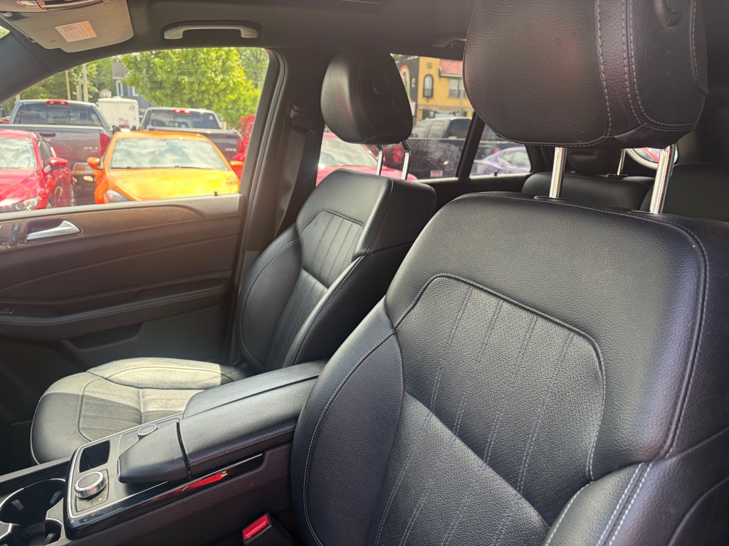 2018 Mercedes-Benz GLE-Class Image 6