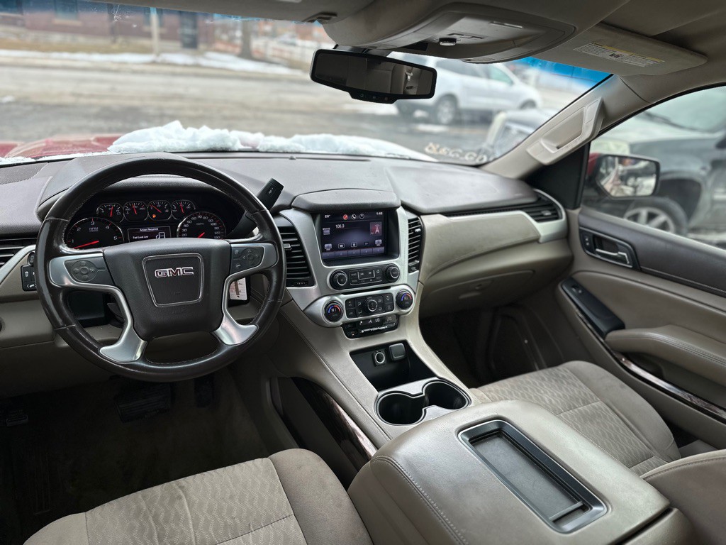 2015 GMC Yukon Image 9