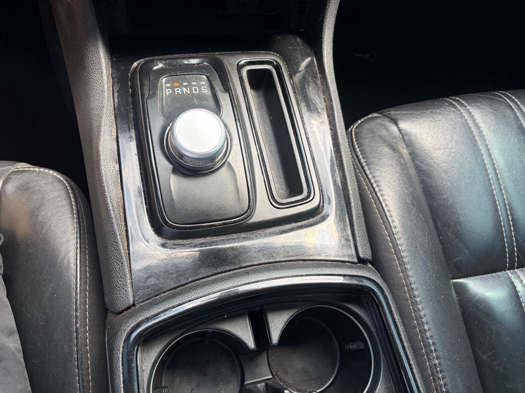 2018 Chrysler 300 Image 6