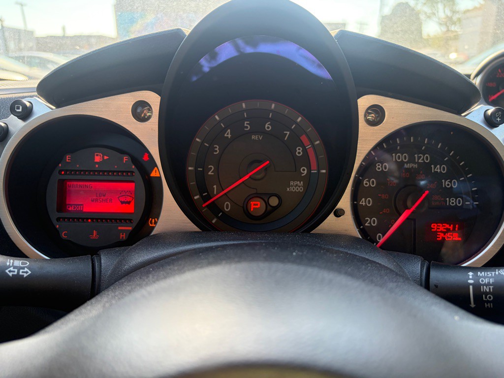 2019 Nissan 370Z Image 10