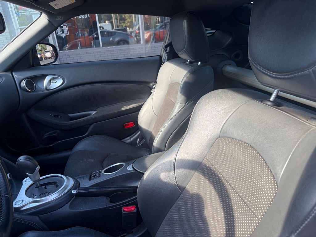 2019 Nissan 370Z Image 13
