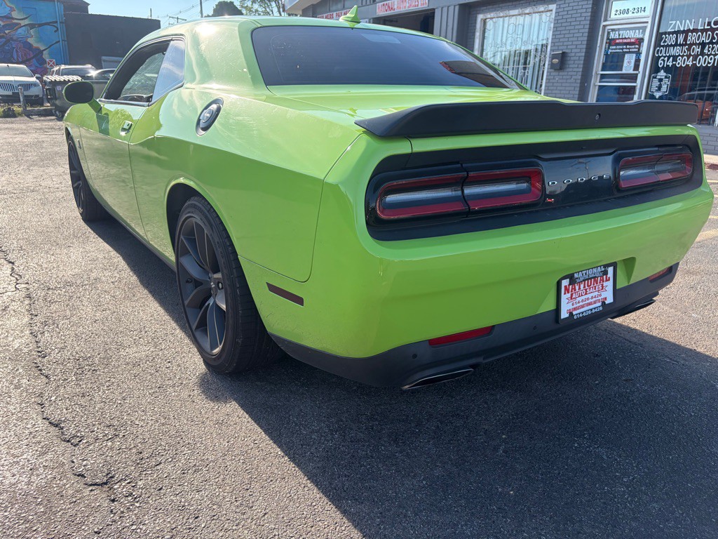 2019 Dodge Challenger Image 4