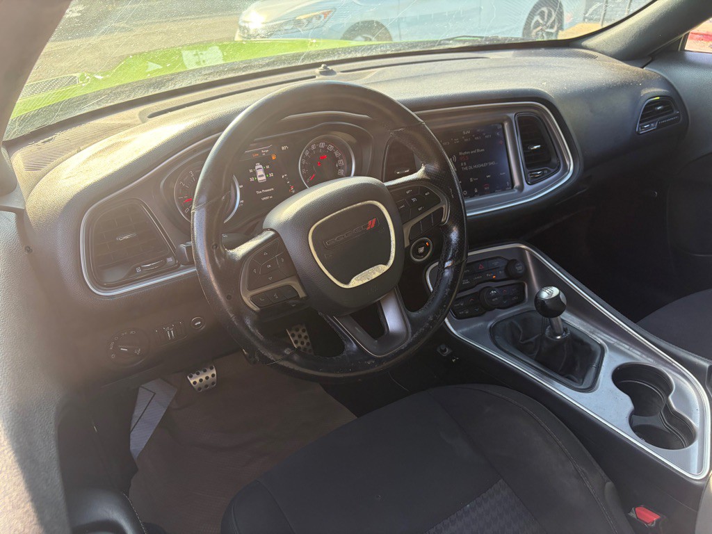 2019 Dodge Challenger Image 5
