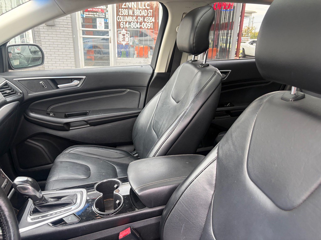 2016 Ford Edge Image 12