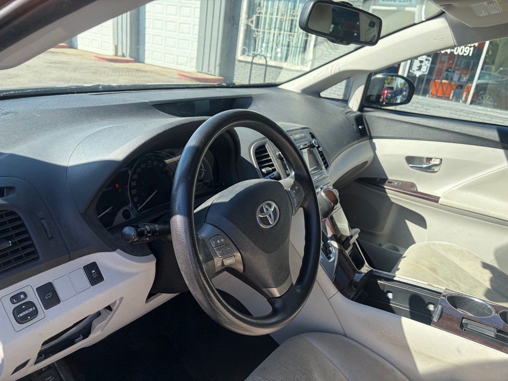 2010 Toyota Venza Image 5
