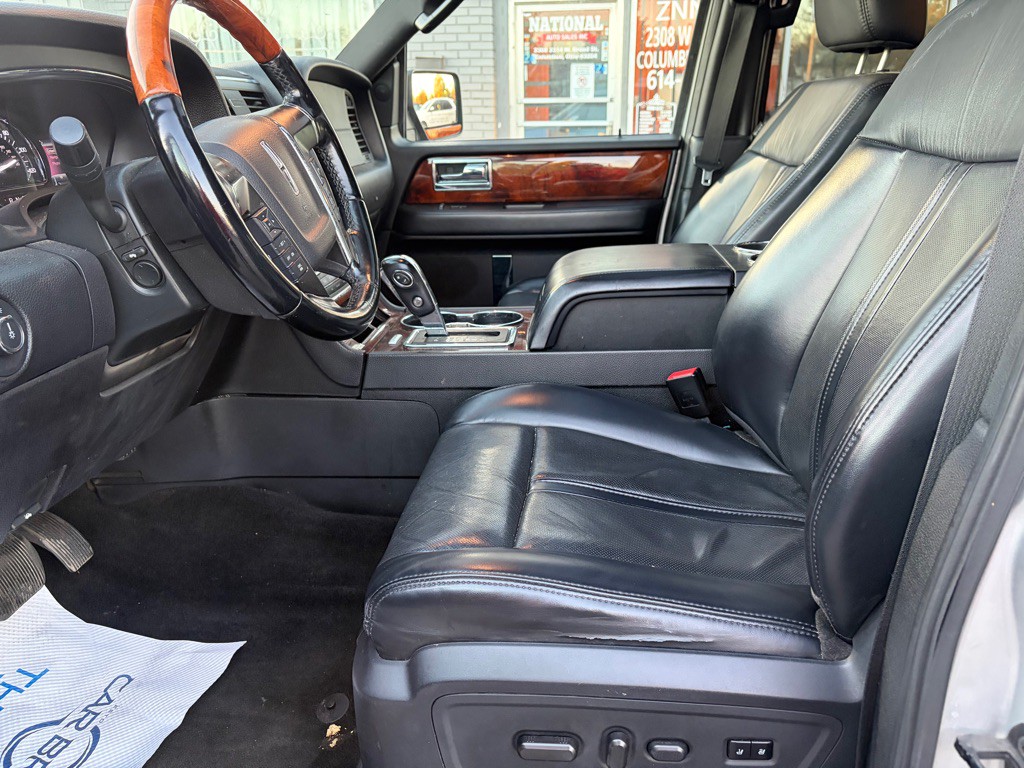2017 Lincoln Navigator Image 7