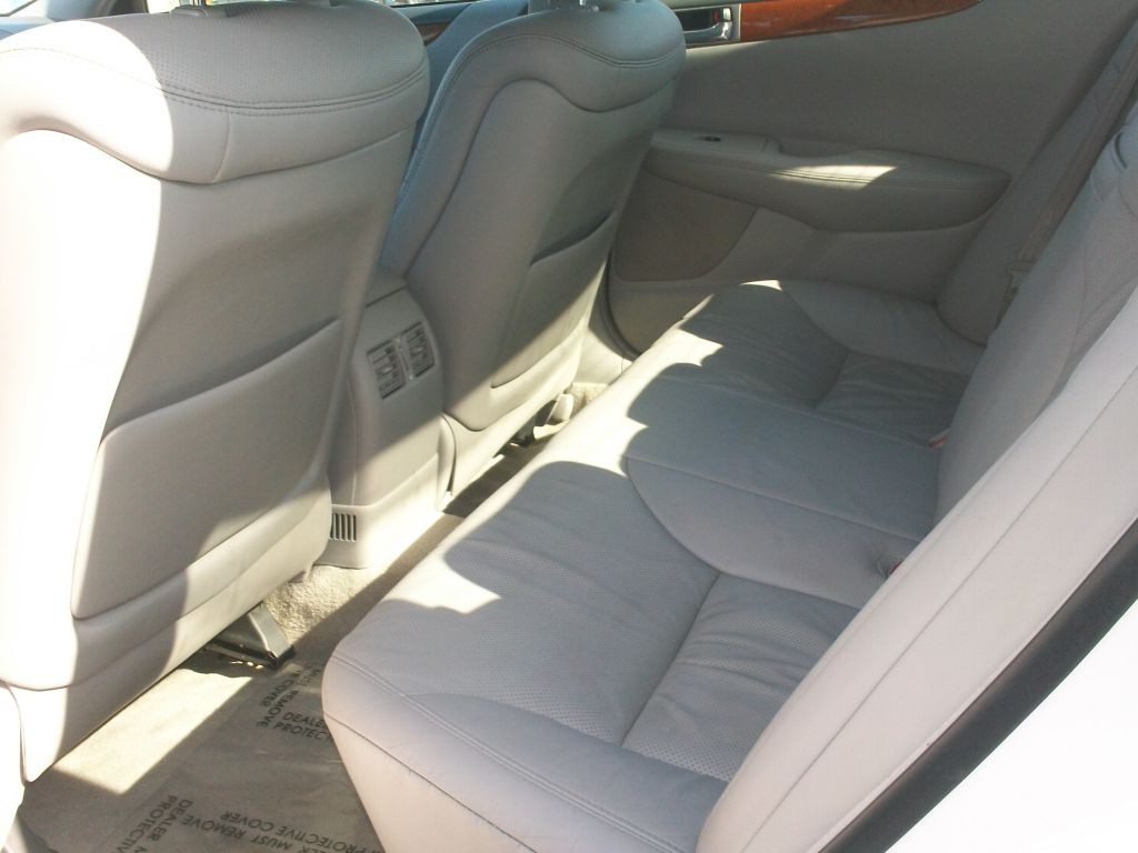 2005 Lexus ES 330 Image 9