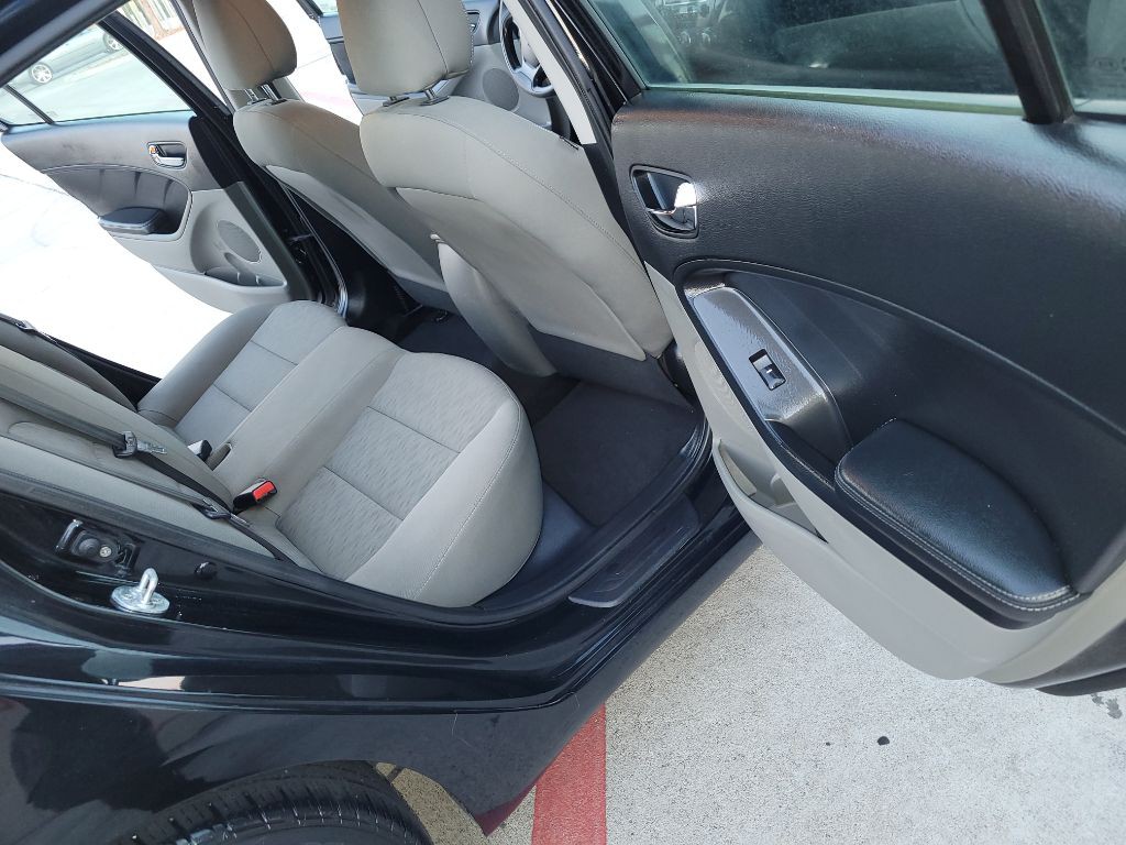 2014 Kia Forte Image 11