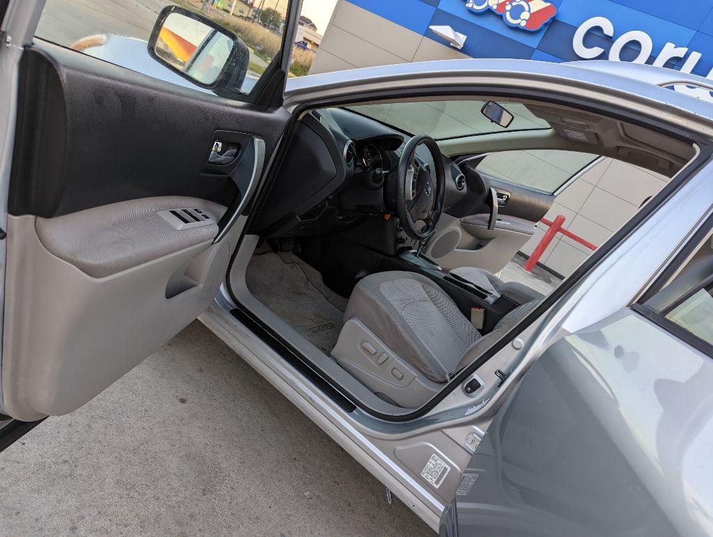 2011 Nissan Rogue Image 9