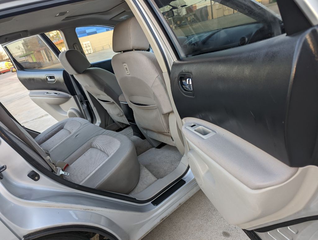 2011 Nissan Rogue Image 11