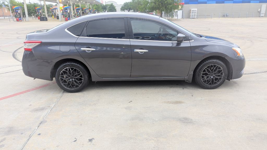 2015 Nissan Sentra Image 3