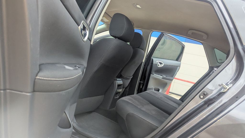 2015 Nissan Sentra Image 10