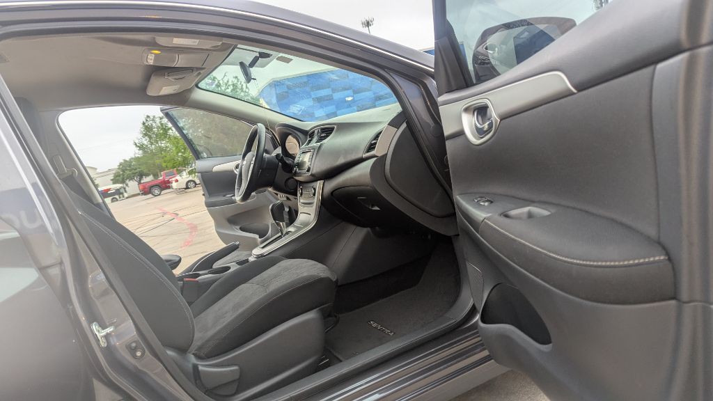2015 Nissan Sentra Image 12