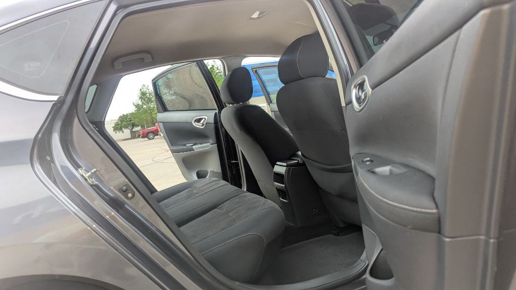 2015 Nissan Sentra Image 15
