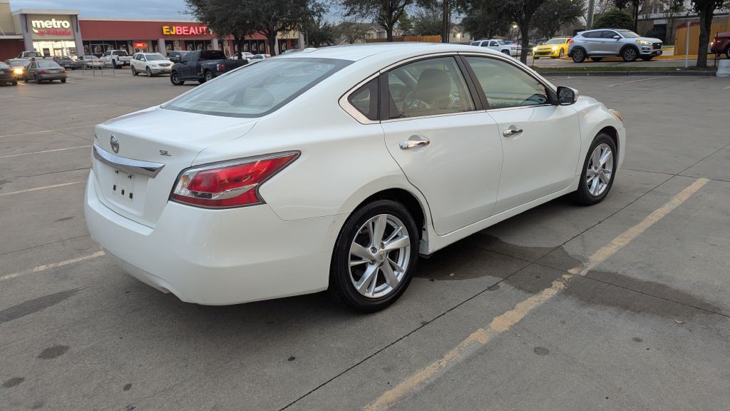 2015 Nissan Altima Image 7