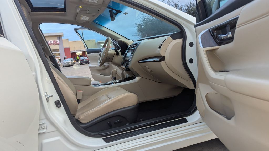 2015 Nissan Altima Image 13