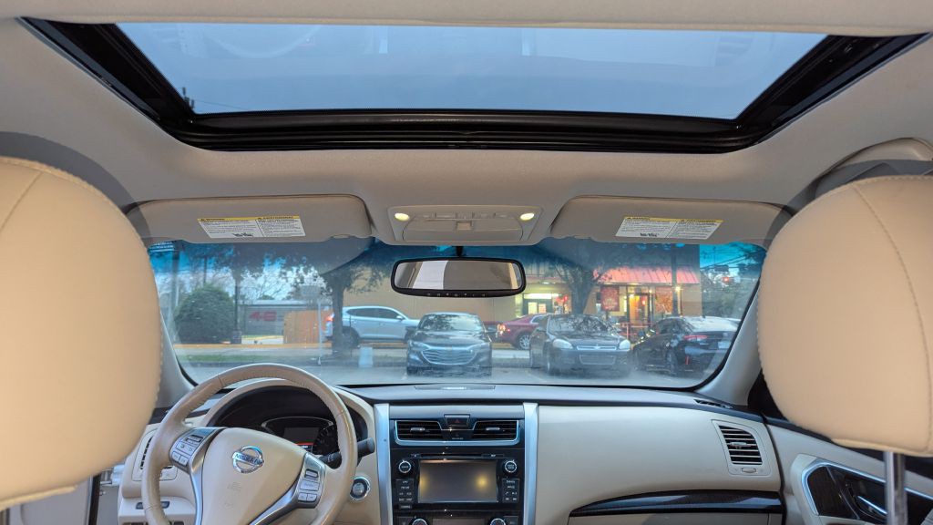 2015 Nissan Altima Image 15