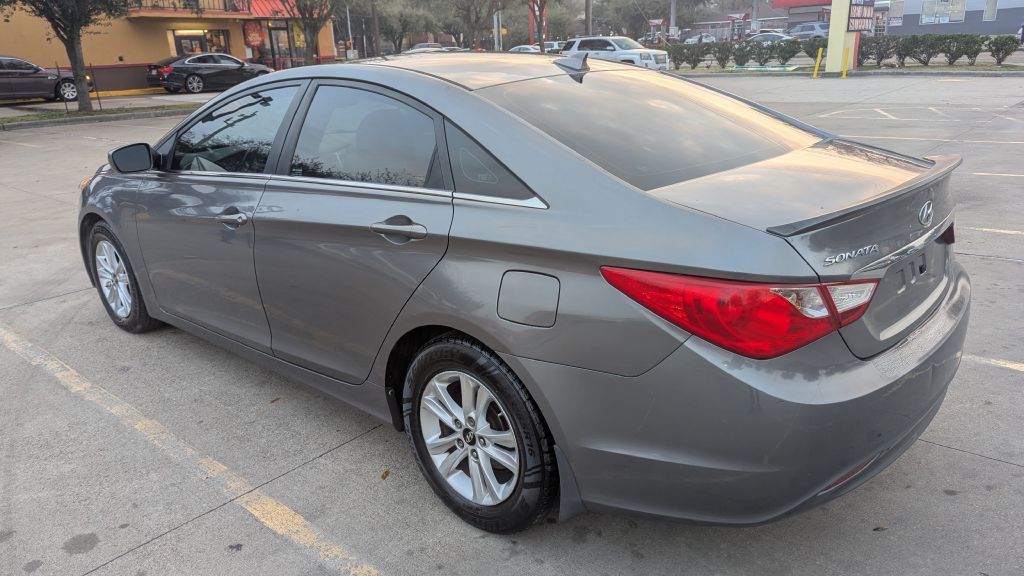 2013 Hyundai Sonata Image 8