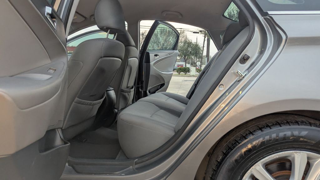 2013 Hyundai Sonata Image 14
