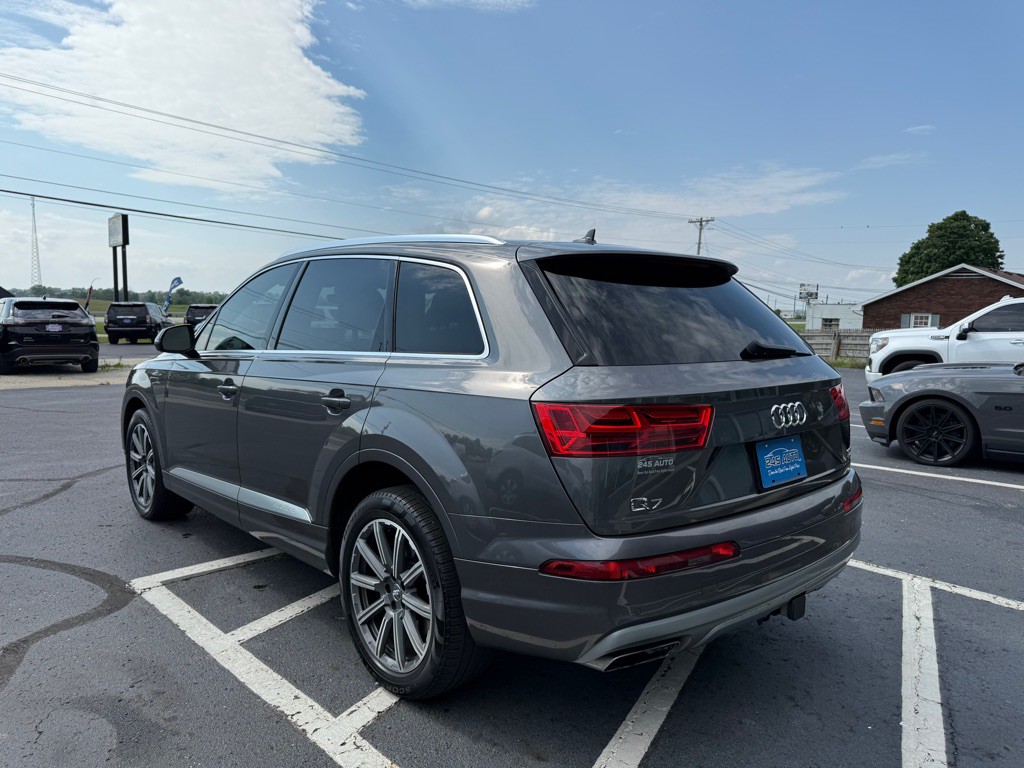 2018 Audi Q7 Image 3