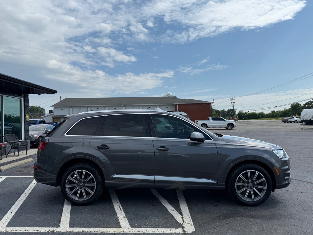 2018 Audi Q7 Image 6