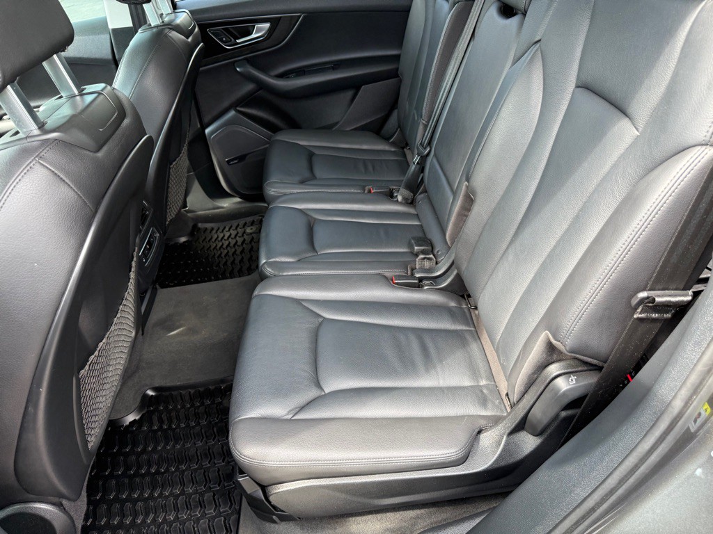 2018 Audi Q7 Image 26