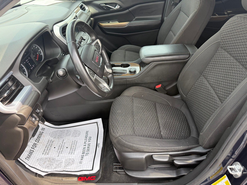 2017 GMC Acadia Image 10