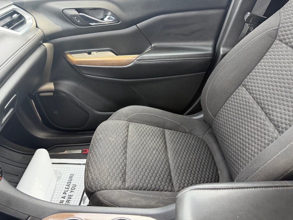 2017 GMC Acadia Image 17