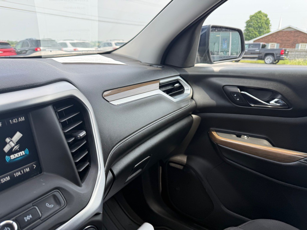 2017 GMC Acadia Image 20