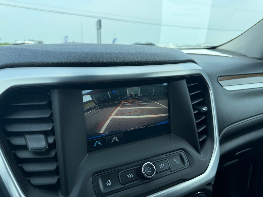 2017 GMC Acadia Image 21