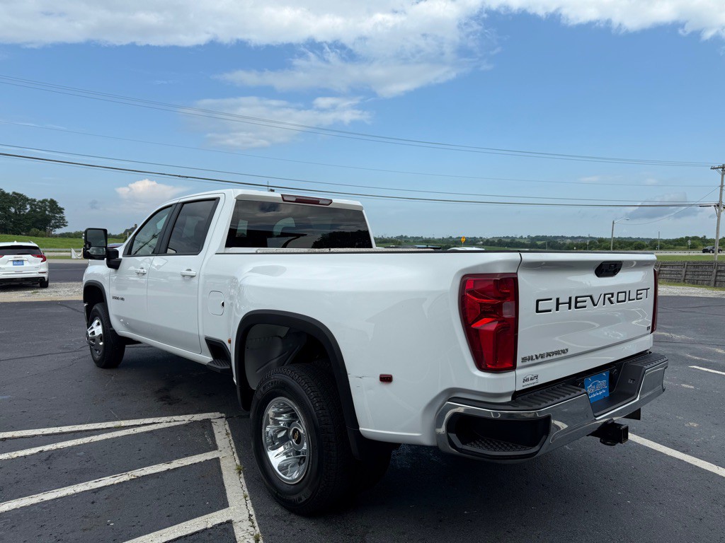 2022 Chevrolet Silverado 1500 Image 7
