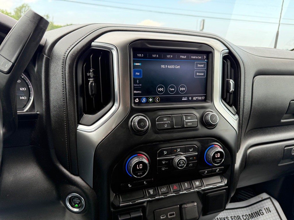 2022 Chevrolet Silverado 1500 Image 17
