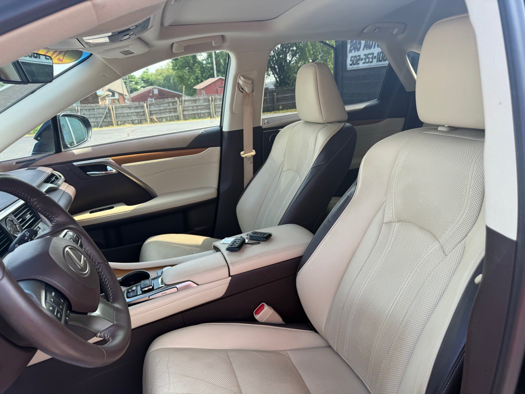 2017 Lexus RX Image 11