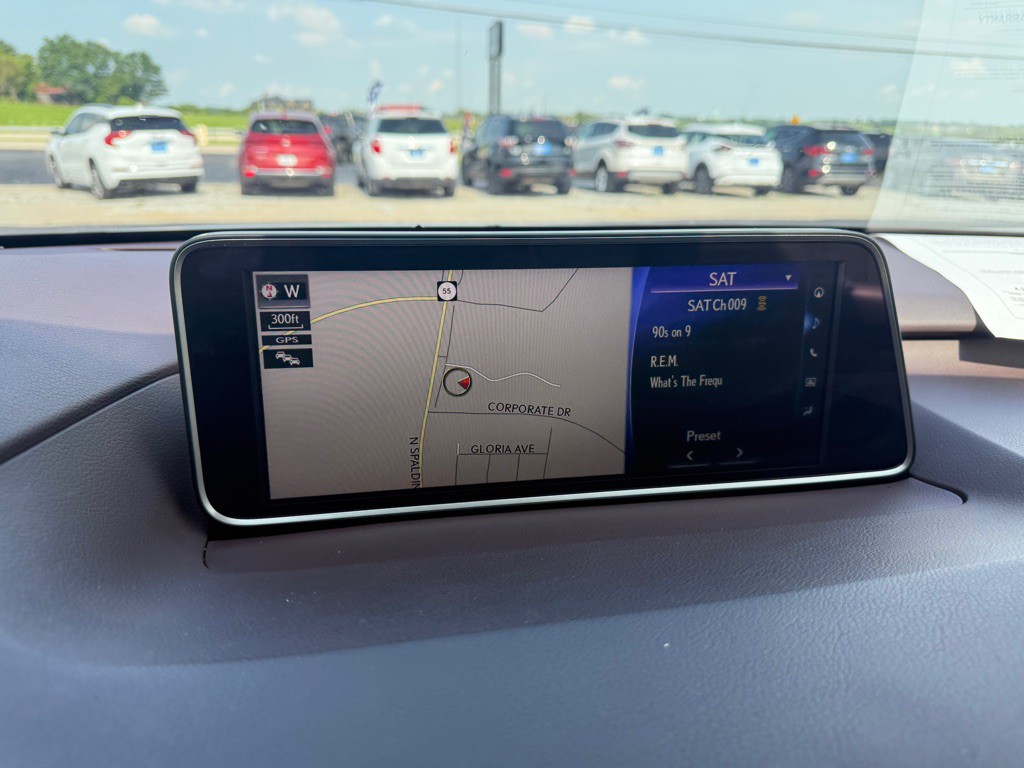 2017 Lexus RX Image 20