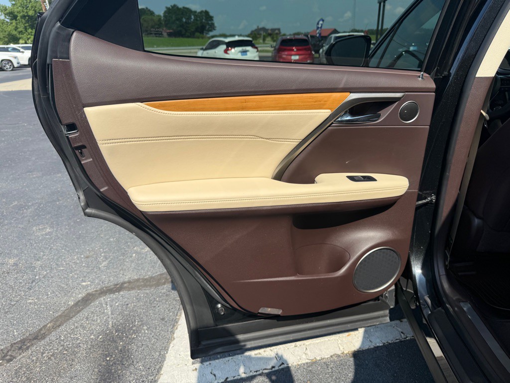 2017 Lexus RX Image 23
