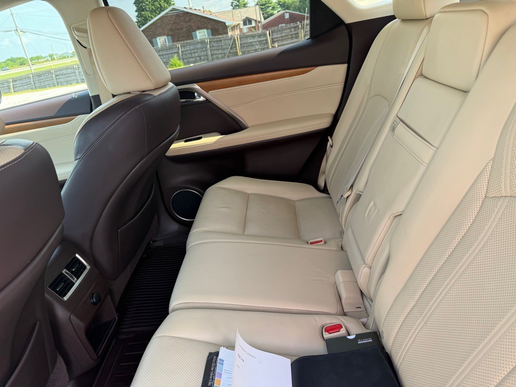2017 Lexus RX Image 25