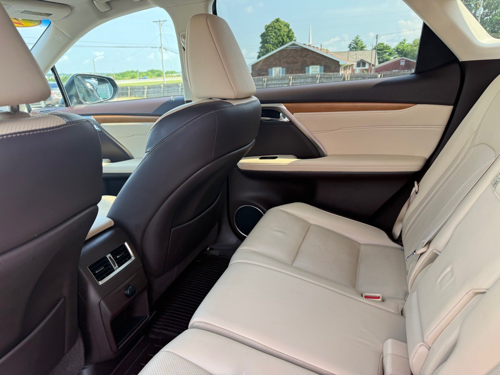 2017 Lexus RX Image 26