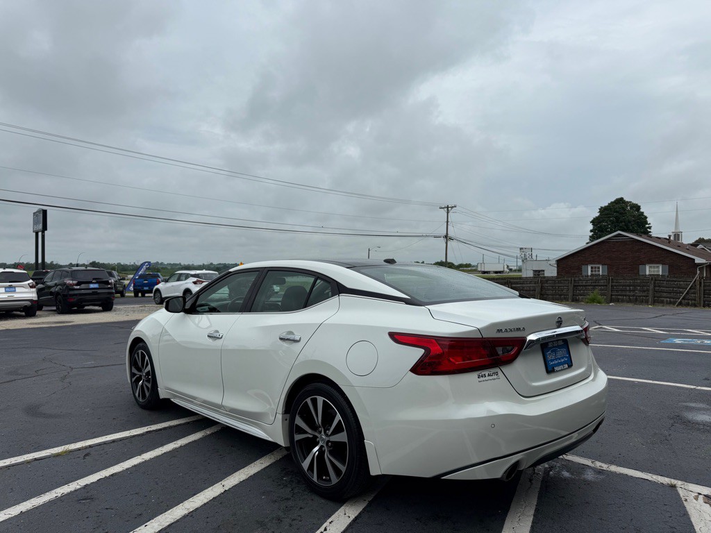 2018 Nissan Maxima Image 3