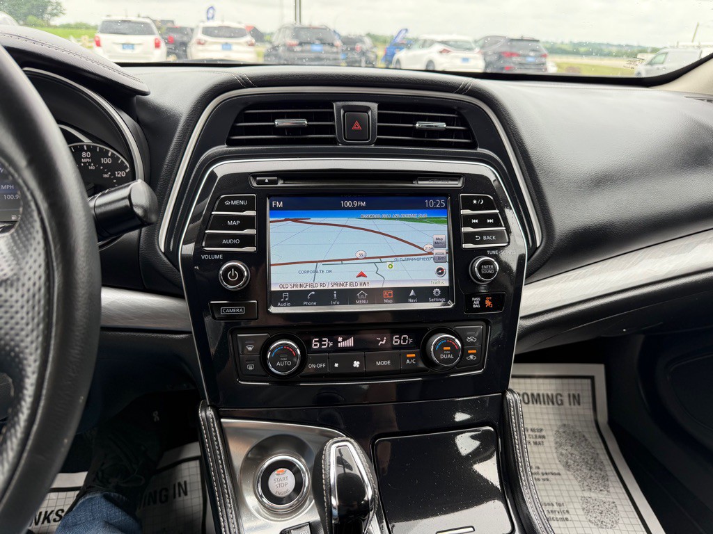2018 Nissan Maxima Image 19