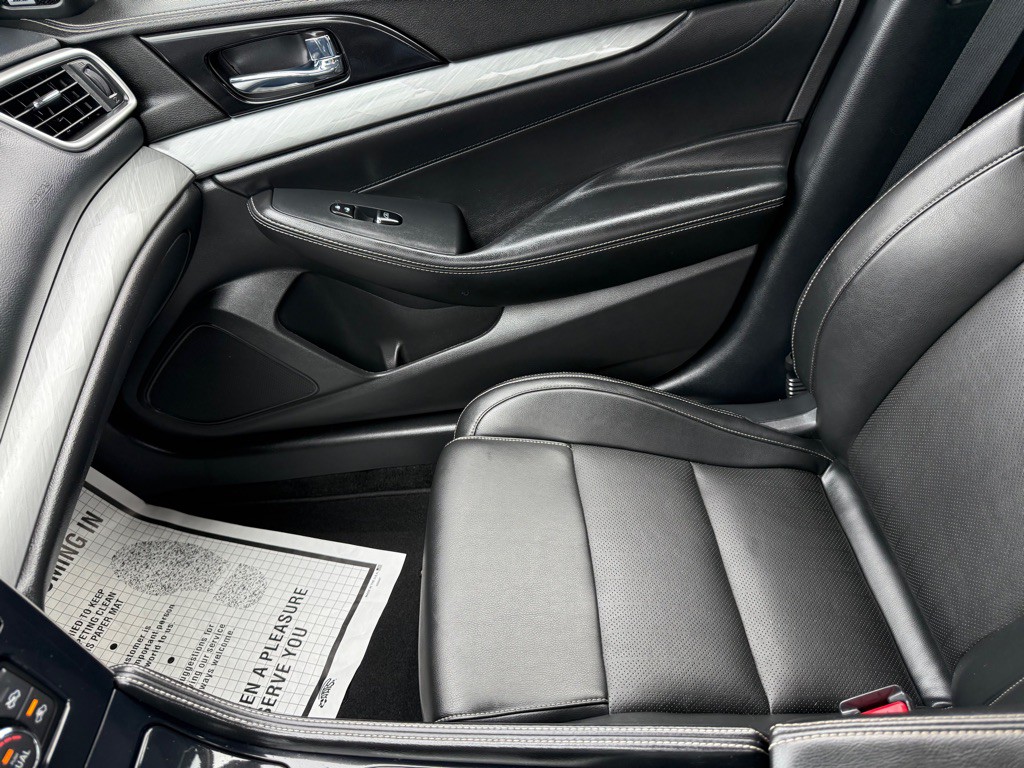 2018 Nissan Maxima Image 21