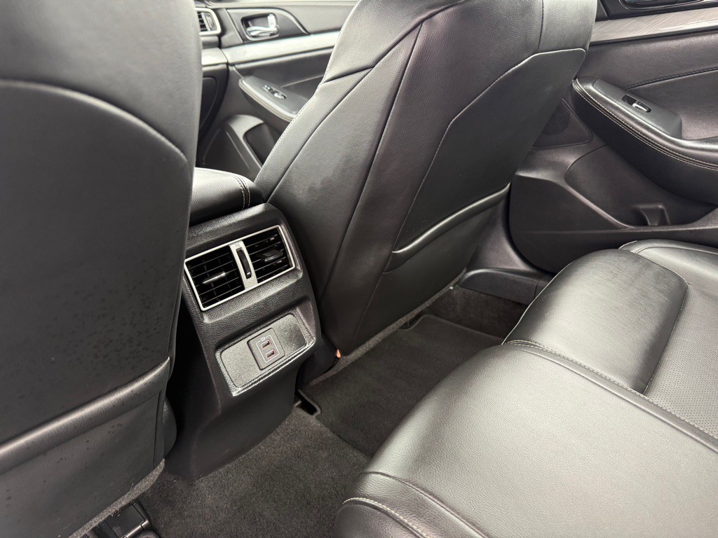 2018 Nissan Maxima Image 30