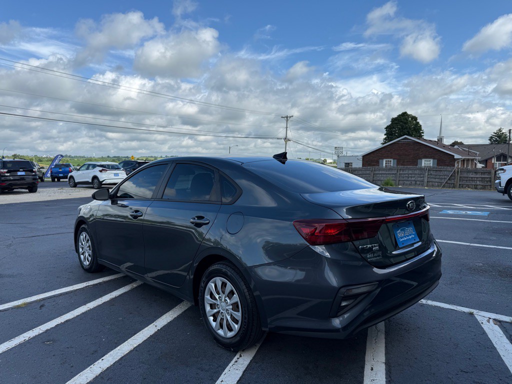2021 Kia Forte Image 3