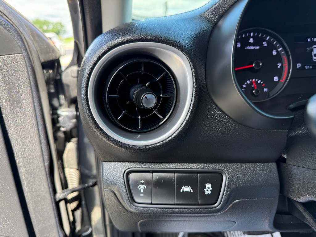 2021 Kia Forte Image 12